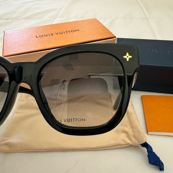 Louis Vuitton- My Monogram Square sunglasses Z1523E- worn once black/gold - Picture 11 of 13